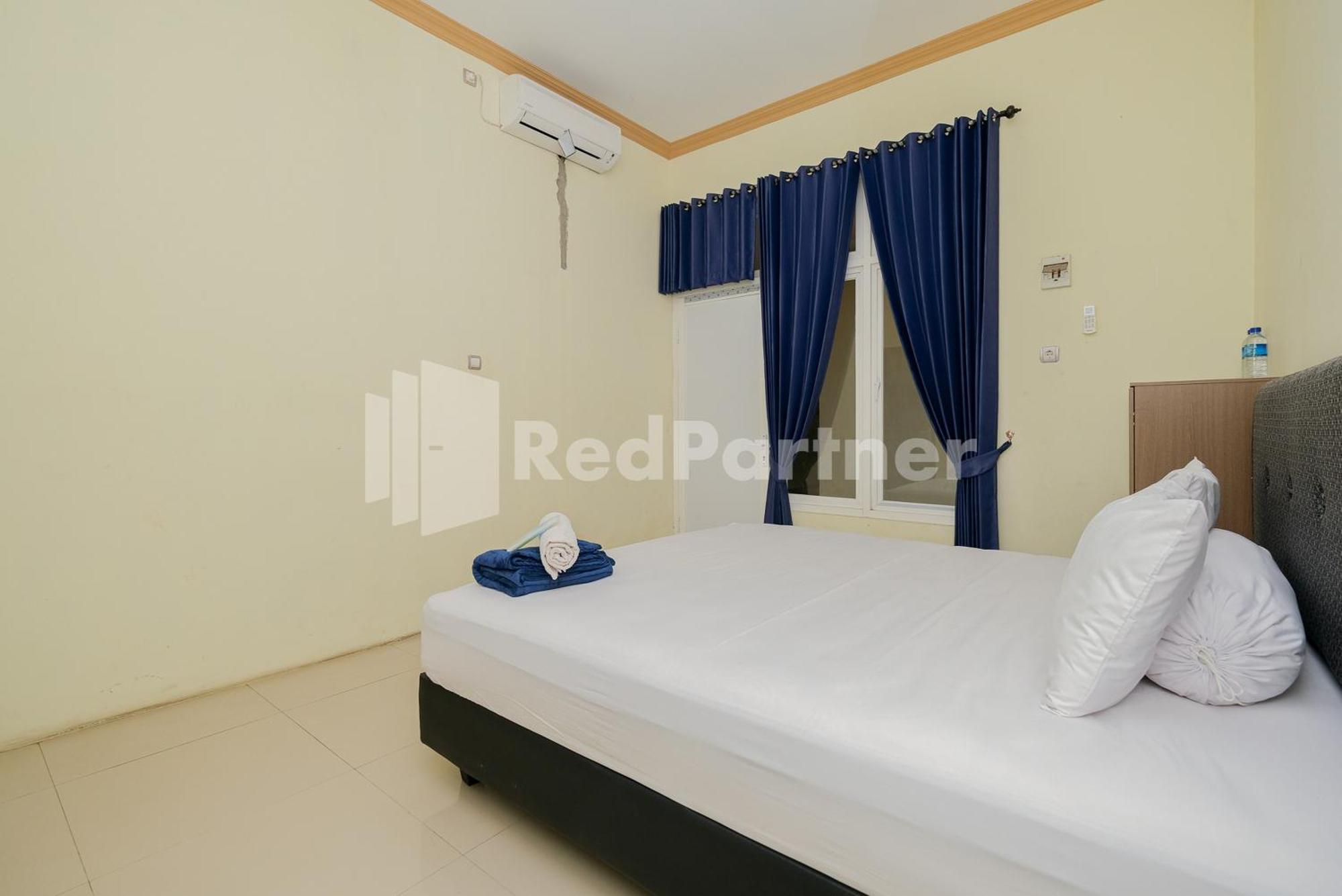 Grand Kencana Guesthouse Syariah Near Wisata Bahari Lamongan Paciran ภายนอก รูปภาพ